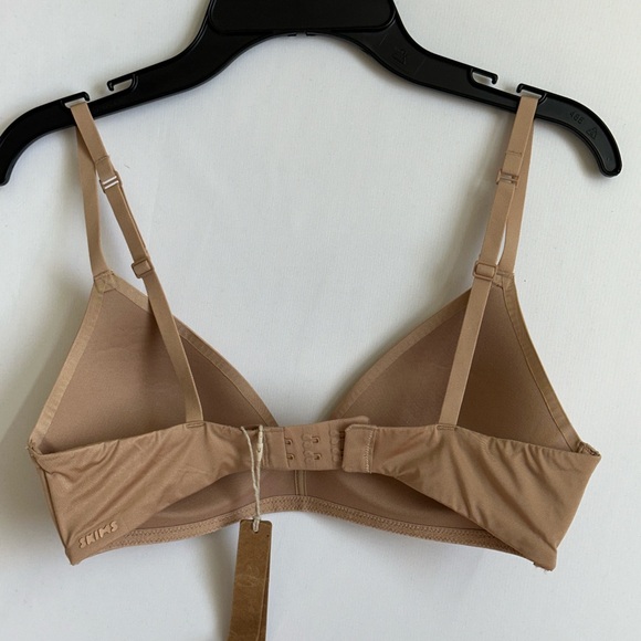SKIMS Women's Wireless Form T-Shirt Bra Beige Size 34A - Picture 3 of 4